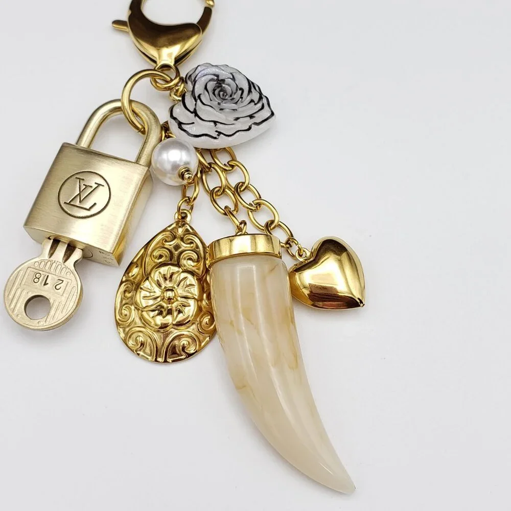 LV Authentic Gold Lock & Key 🔑 Luxury Bag Charm w/ Unbranded Keychain